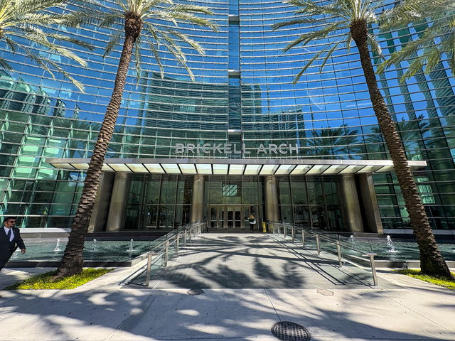 Brickell Arch photo 2